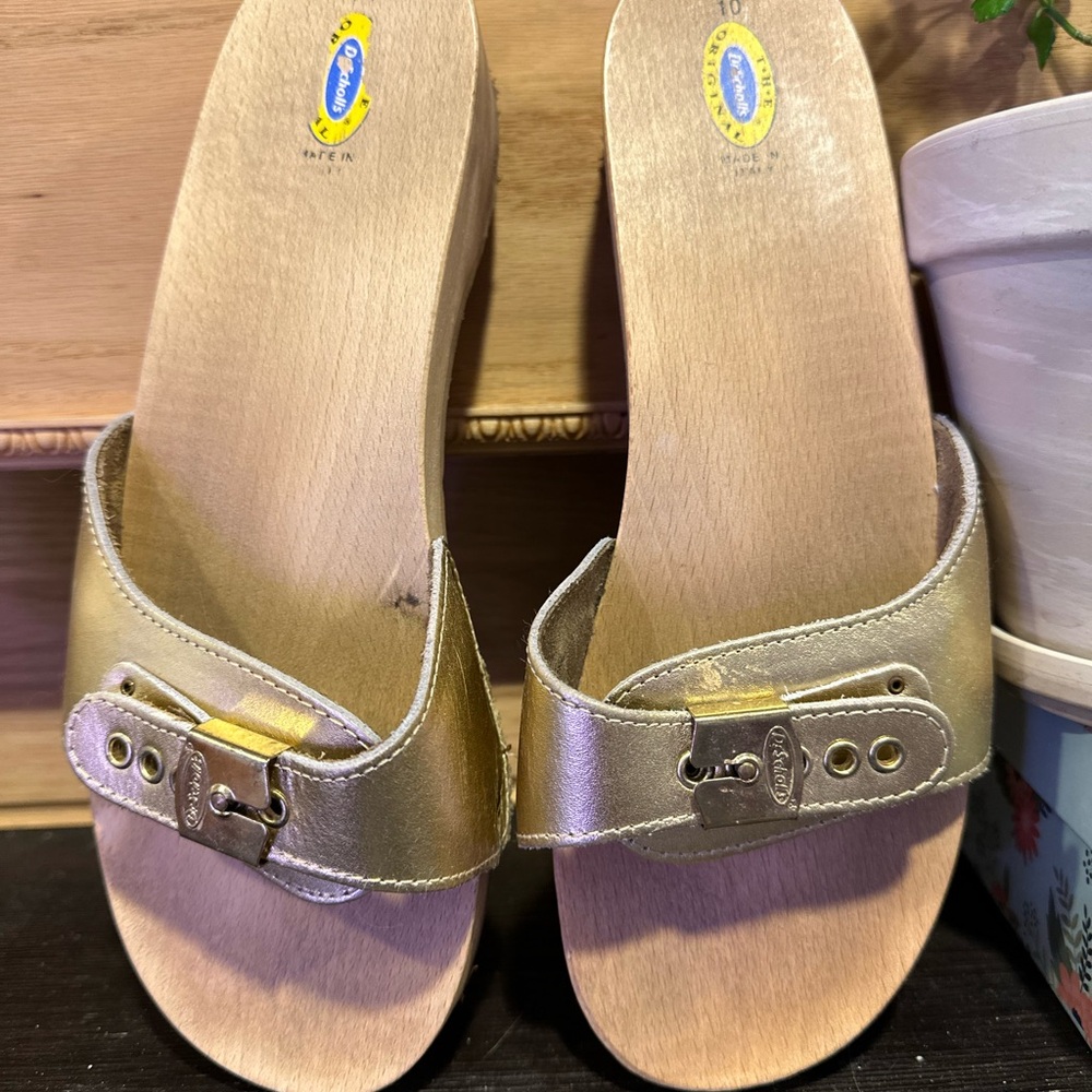 Dr. Scholl's Gold Women's exercise sandals- OG wood
